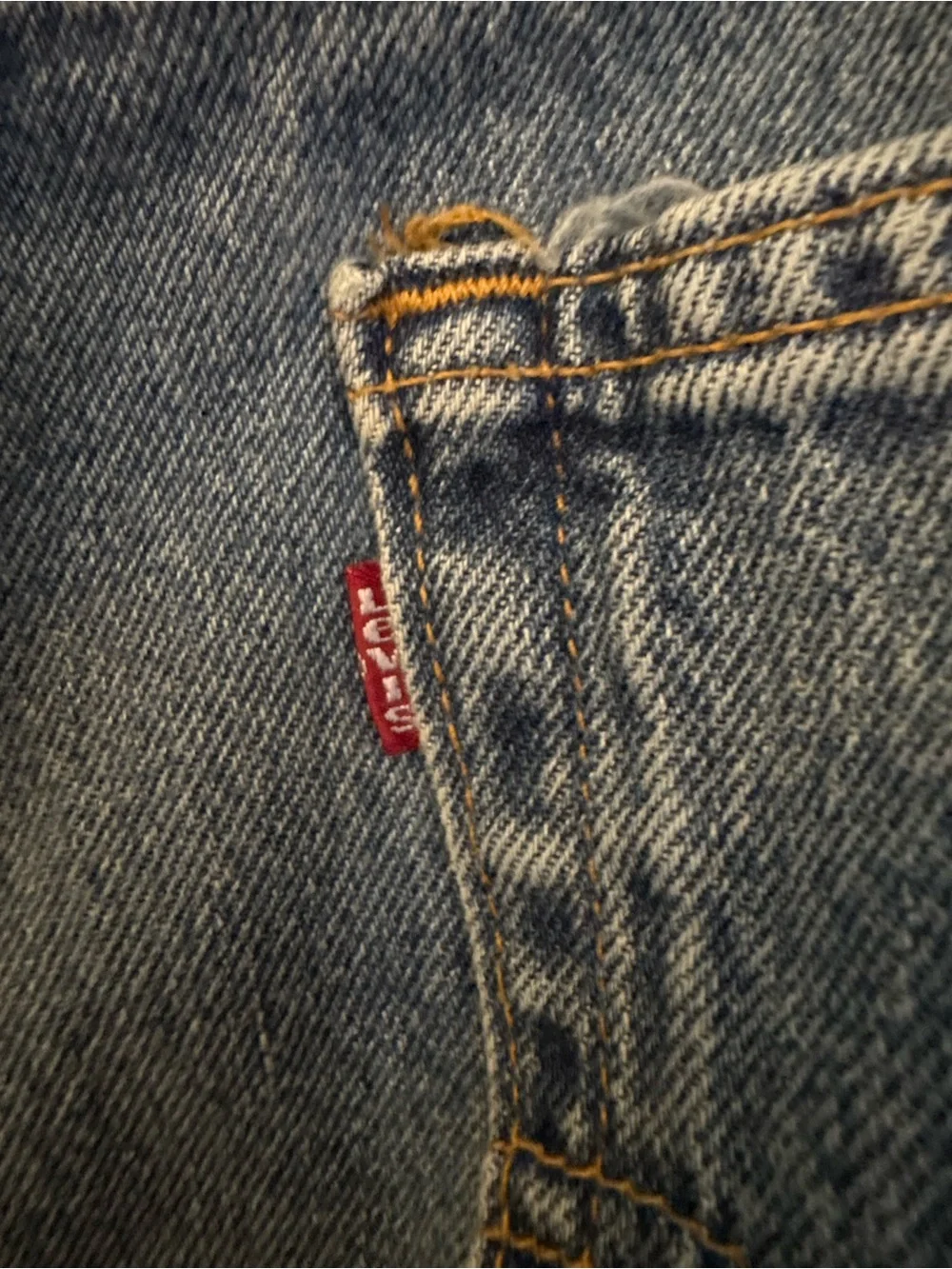 Vintage Levi’s 550 Relaxed Fit Jeans 40x32 Made USA 100% Cotton